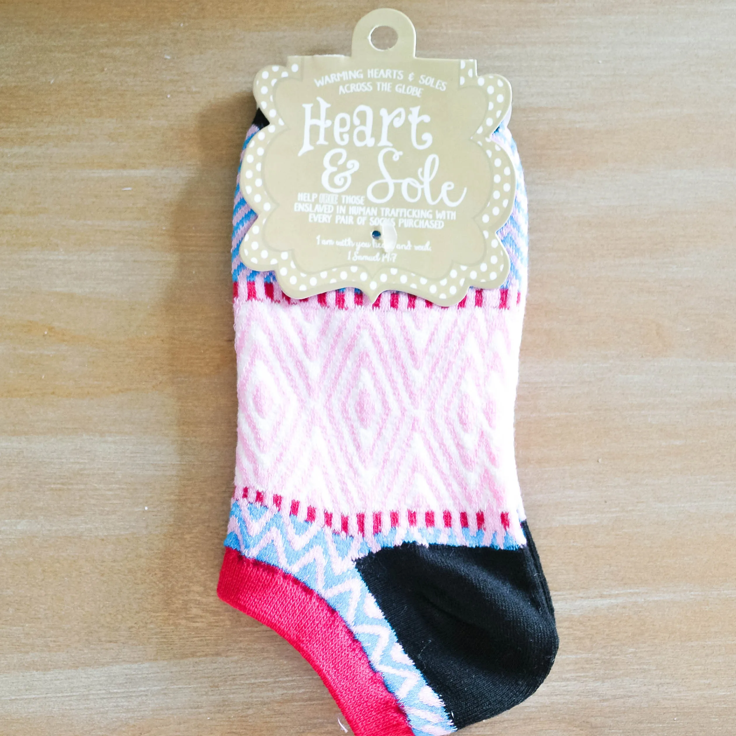 Black Heel Chevron Ankle Socks