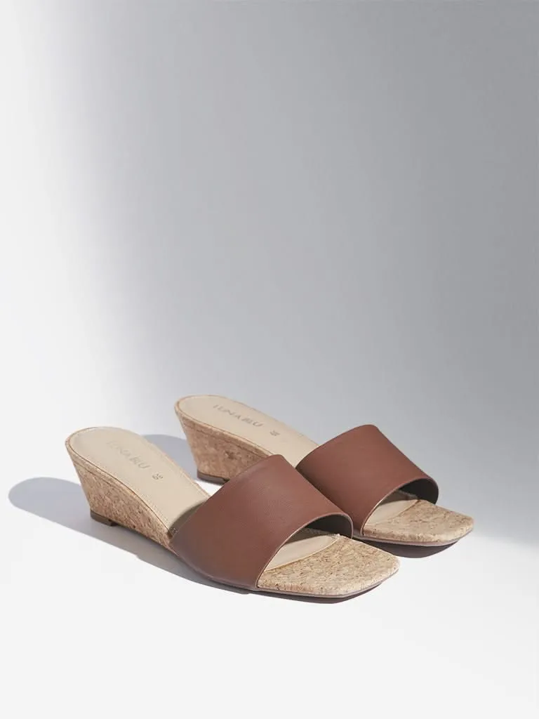 LUNA BLU Tan Wedge Sandals