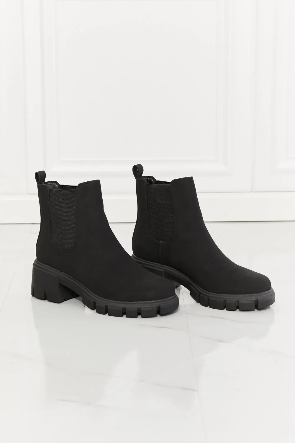 Matte Lug Sole Chelsea Boots in Black