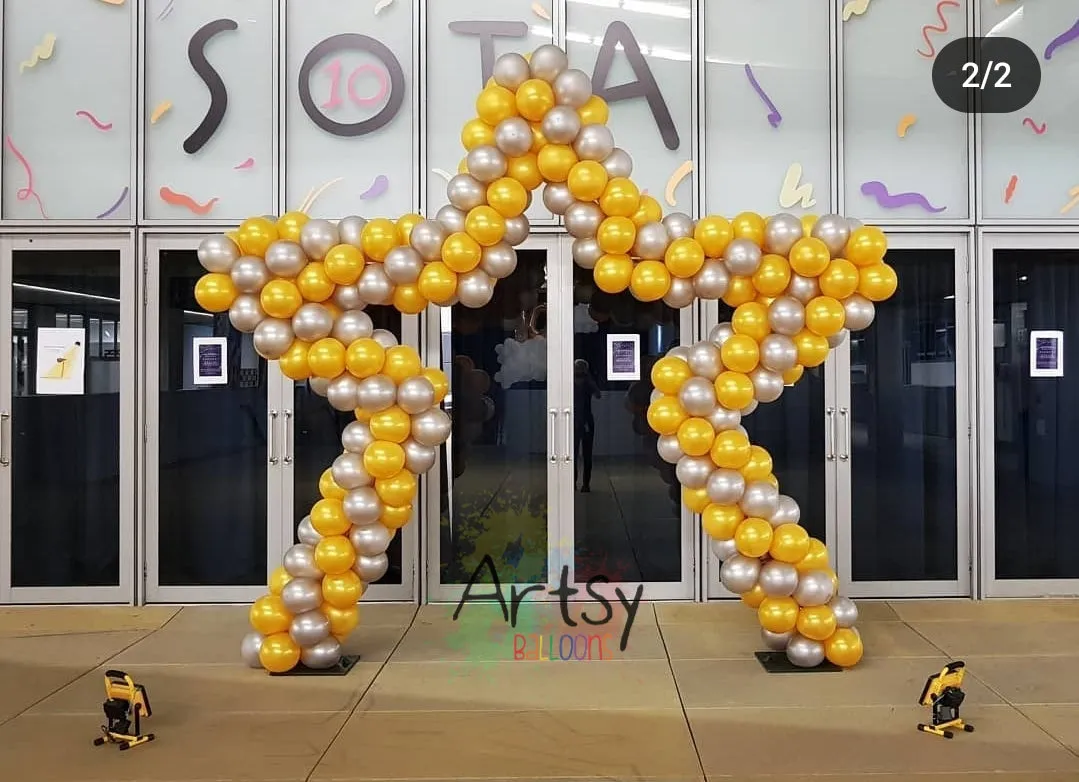 Star Balloon Arch