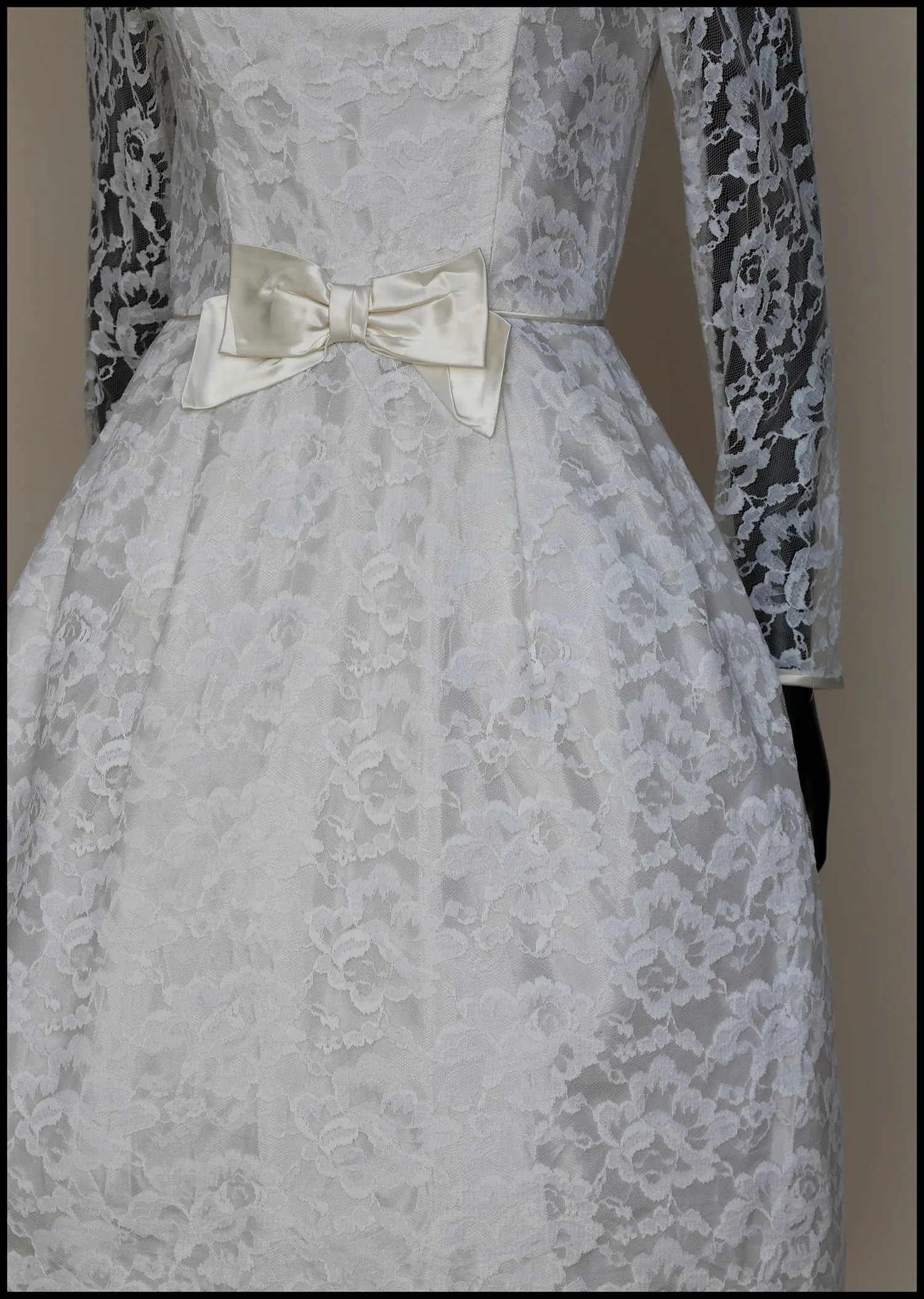 Vintage 1960s Ivory Lace Short Wedding Dress